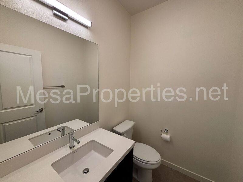 Townhouse for rent at 11027 Serenity Dr, Rancho Cucamonga, CA 91730