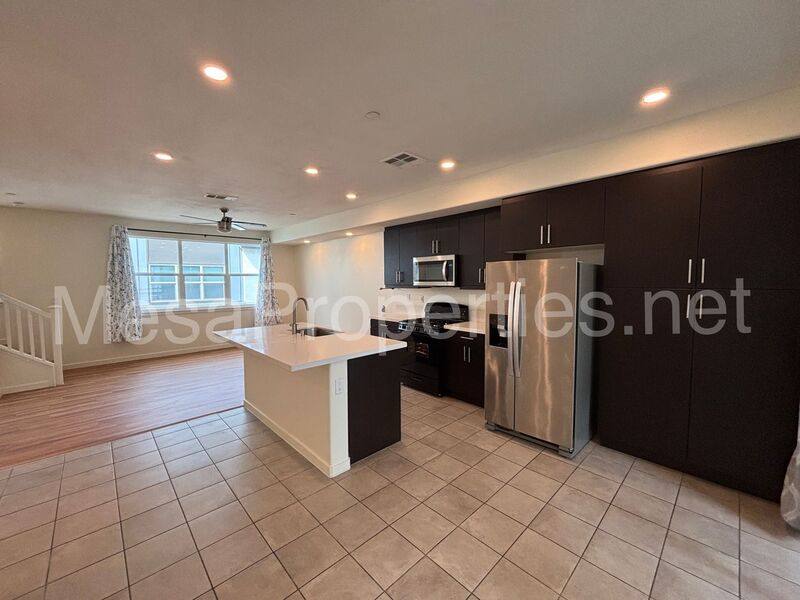 Townhouse for rent at 11027 Serenity Dr, Rancho Cucamonga, CA 91730