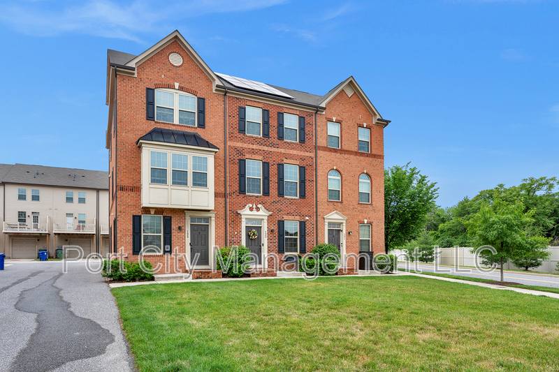 Townhouse for rent at 133 S Macon St, Baltimore, MD 21224