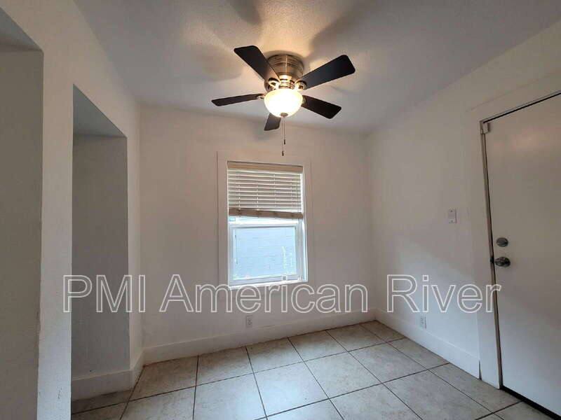 Apartment for rent at 3116 40th St #B, Sacramento, CA 95817