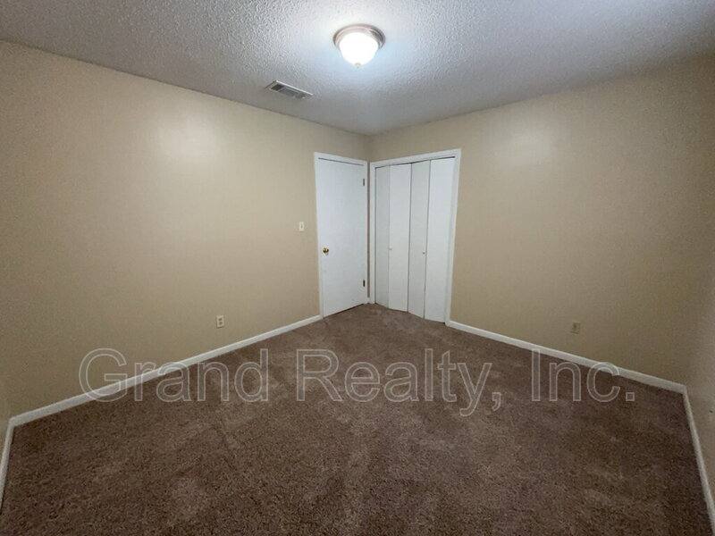 Apartment for rent at 5385 E Avenida De Golf, Milton, FL 32571