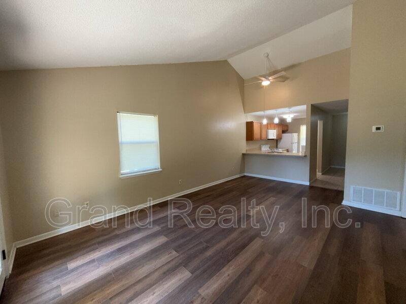 Apartment for rent at 5385 E Avenida De Golf, Milton, FL 32571