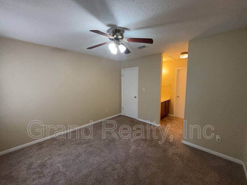 Apartment for rent at 5385 E Avenida De Golf, Milton, FL 32571