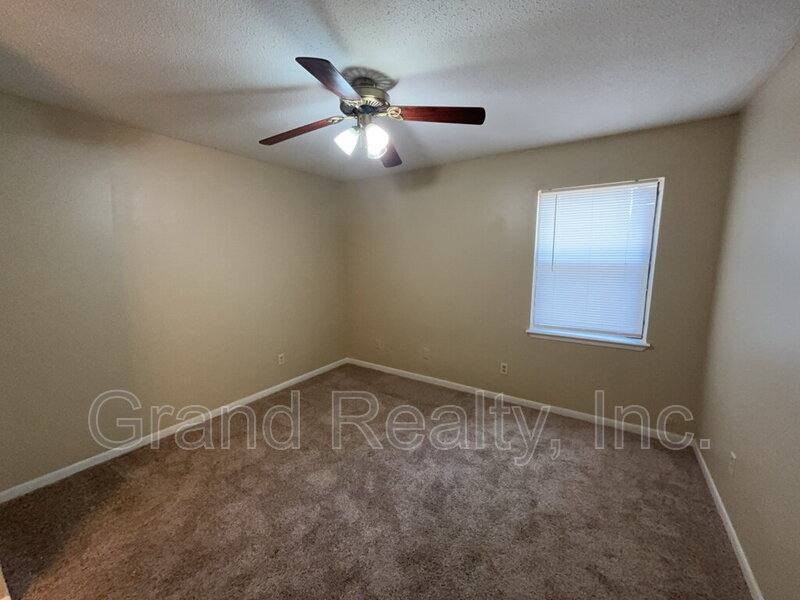 Apartment for rent at 5385 E Avenida De Golf, Milton, FL 32571