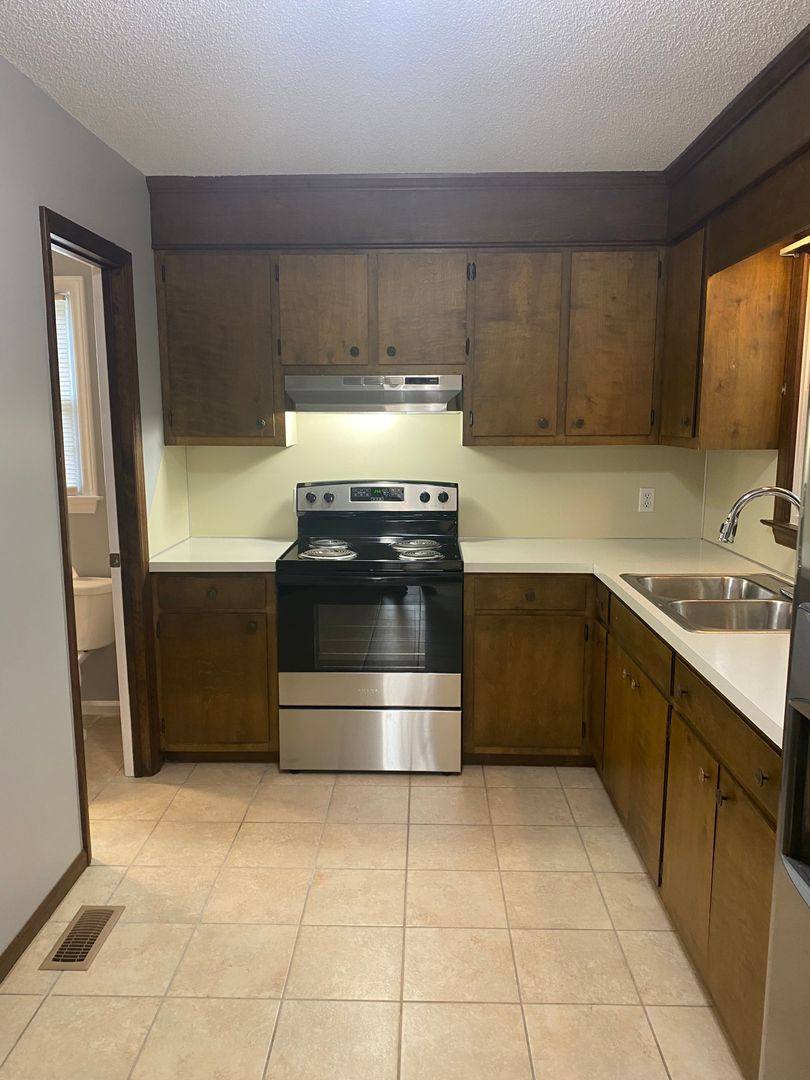 House for rent at 1509 N Respess St, Washington, NC 27889