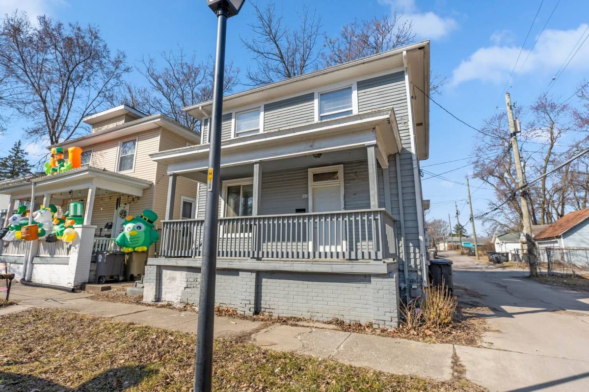 House for rent at 2118 Webster St, Fort Wayne, IN 46802
