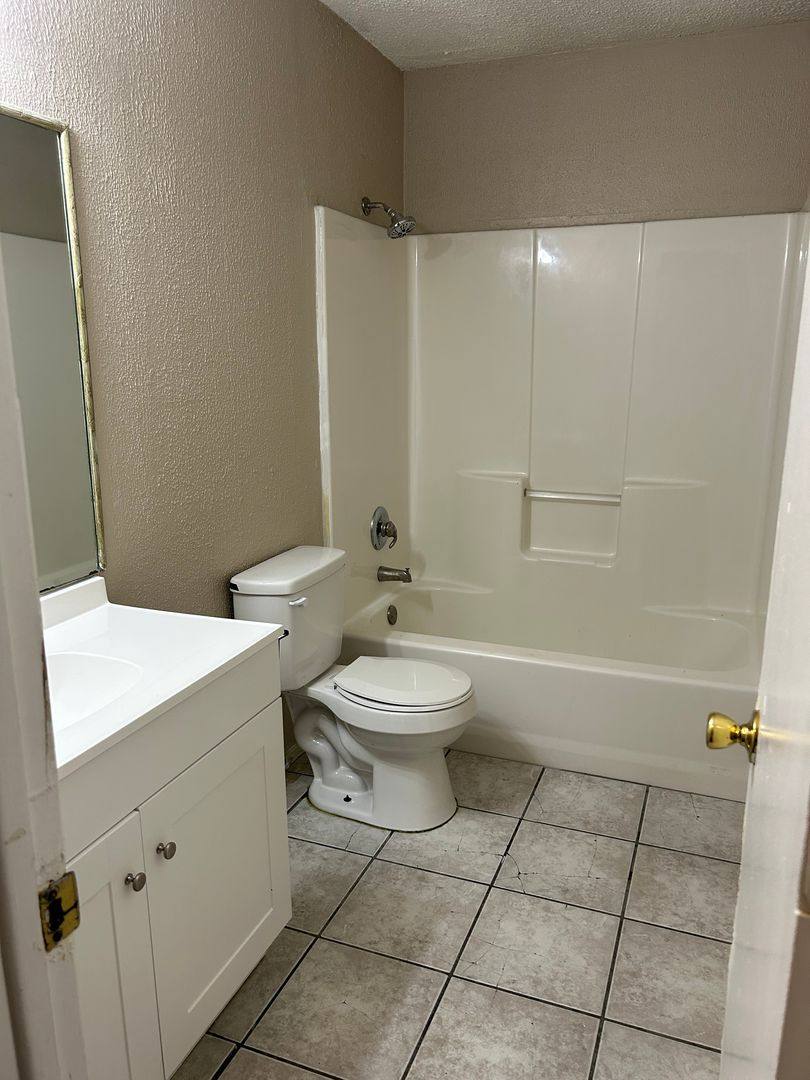 Apartment for rent at 1602-1605 Juniper Circle, Springdale, AR 72764