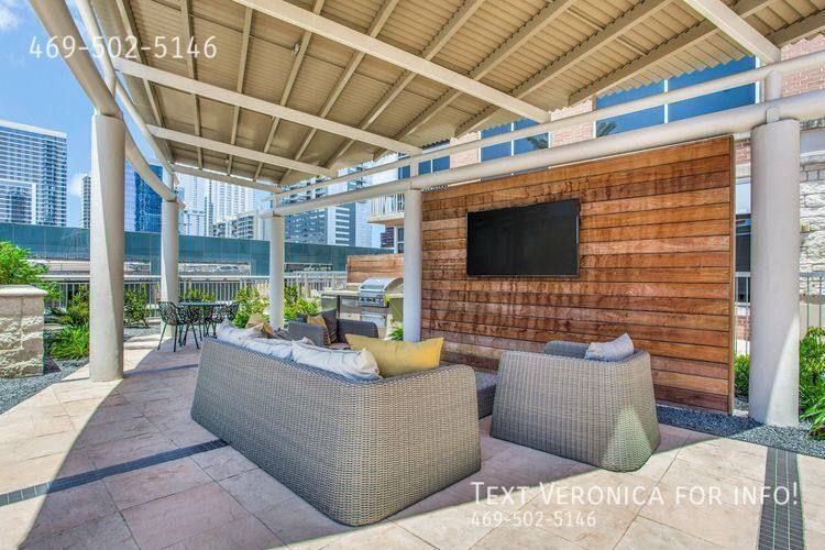 Apartment for rent at 101 Colorado St, Austin, TX 78701