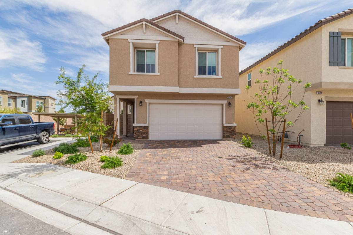 House for rent at 10212 Starlit Canyon Court, Las Vegas, NV 89141