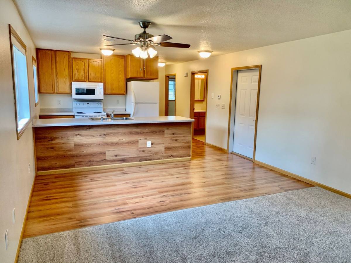 Townhouse for rent at 1077 Kristy Lane, Onalaska, WI 54650