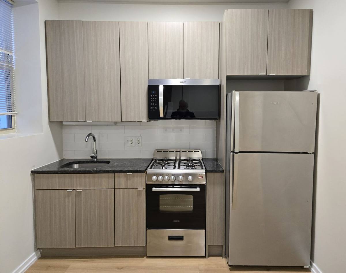 Apartment for rent at 5051 N Kenmore Ave, Chicago, IL 60640