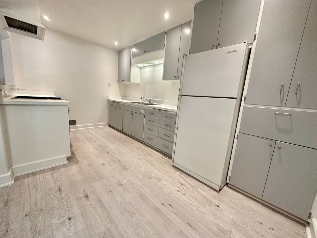 Apartment for rent at 12 Presidio Ave, Mill Valley, CA 94941