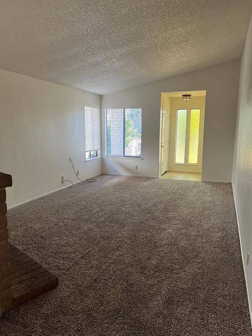 House for rent at 907 Princeton Place, Woodland, CA 95695