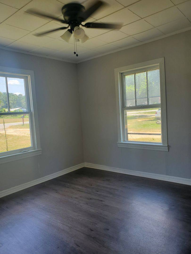 House for rent at 310 Savannah Ave, East Dublin, GA 31027