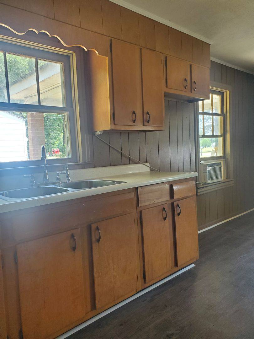 House for rent at 310 Savannah Ave, East Dublin, GA 31027