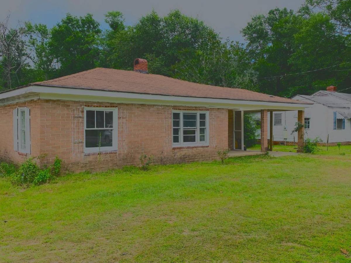 House for rent at 310 Savannah Ave, East Dublin, GA 31027