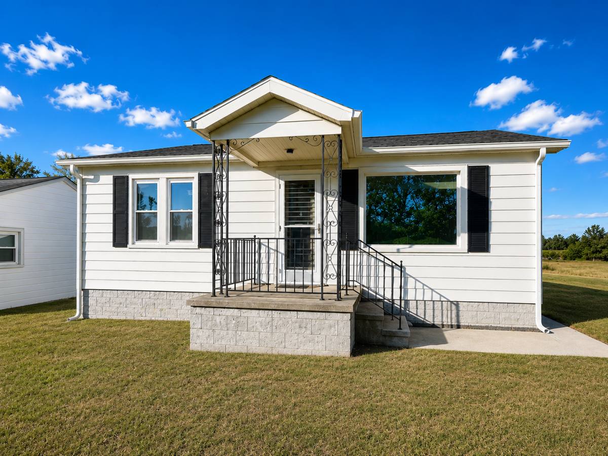 House for rent at 1309 W 7th St, Hopkinsville, KY 42240
