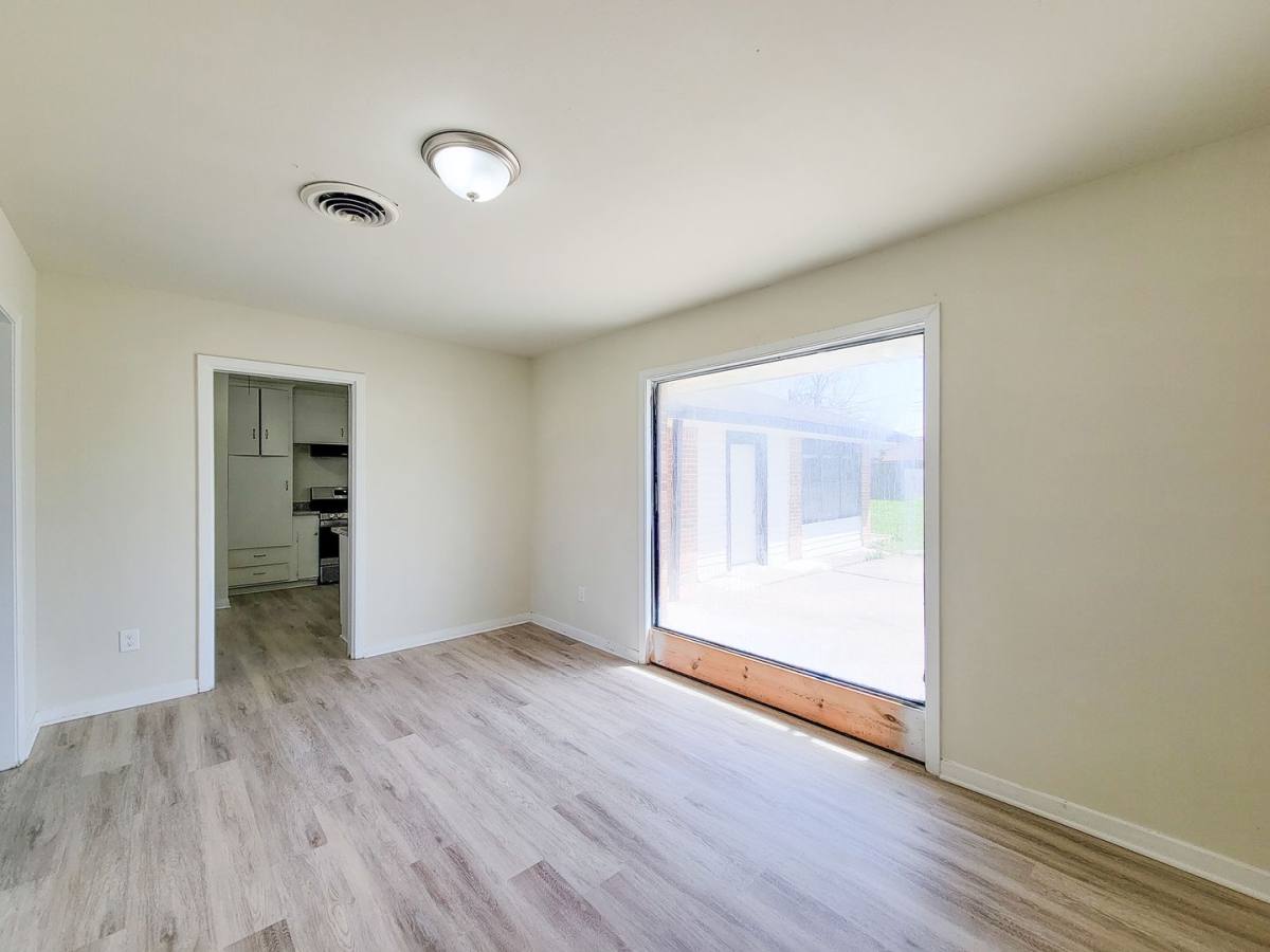 House for rent at 133 S Yaupon St, Lake Jackson, TX 77566