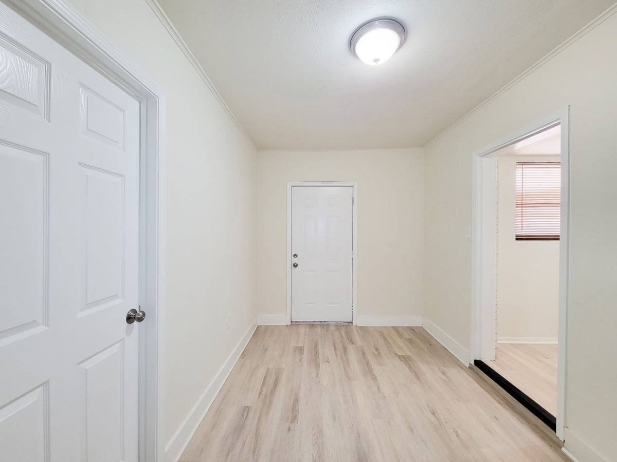 House for rent at 133 S Yaupon St, Lake Jackson, TX 77566