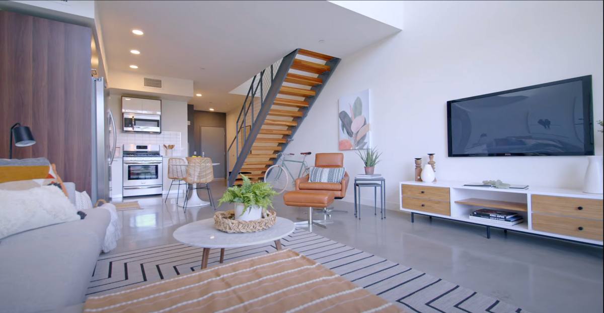 Apartment for rent at 733 N Hudson Ave, Los Angeles, CA 90038
