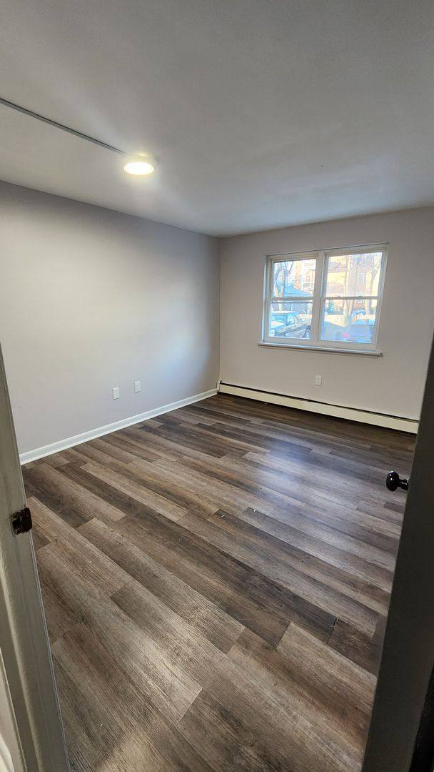 Apartment for rent at 1062 Blvd, West Hartford, CT 06119
