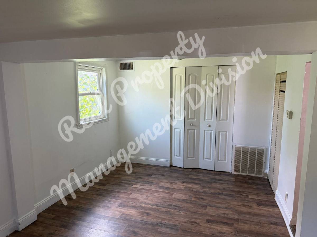 Apartment for rent at 516 Highland, Springfield, IL 62704