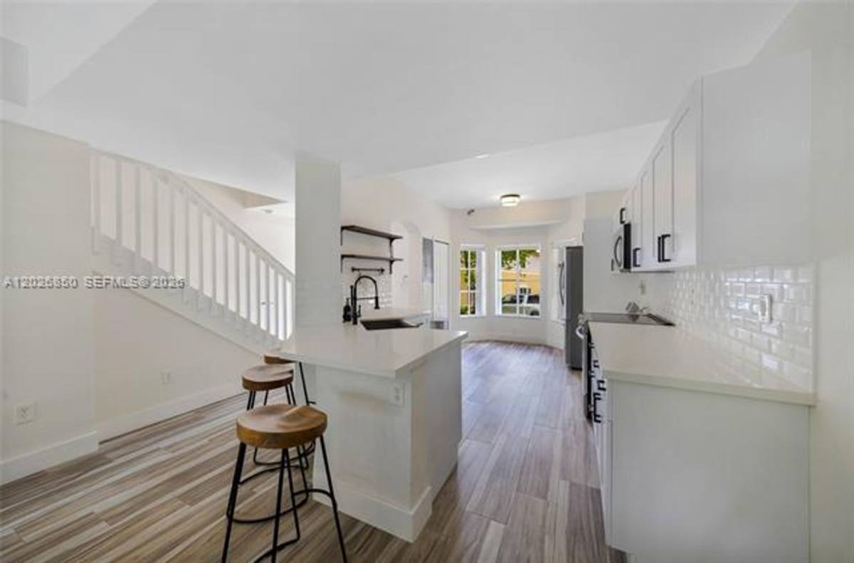 Townhouse for rent at 8942 W Flagler St, Miami, FL 33174