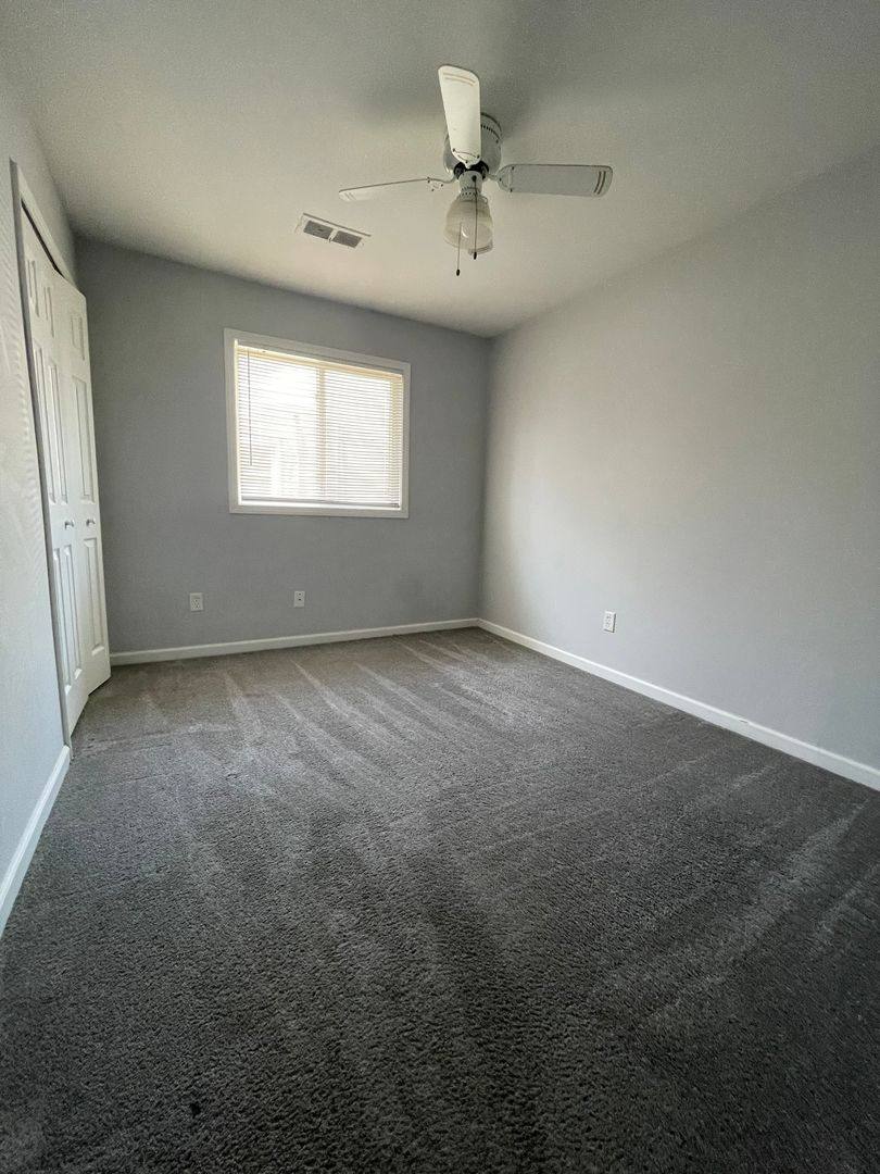 House for rent at 27411 Long St, Livonia, MI 48152