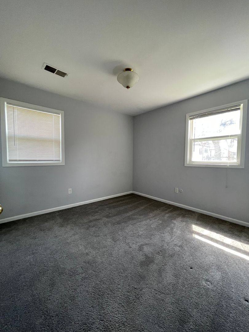 House for rent at 27411 Long St, Livonia, MI 48152