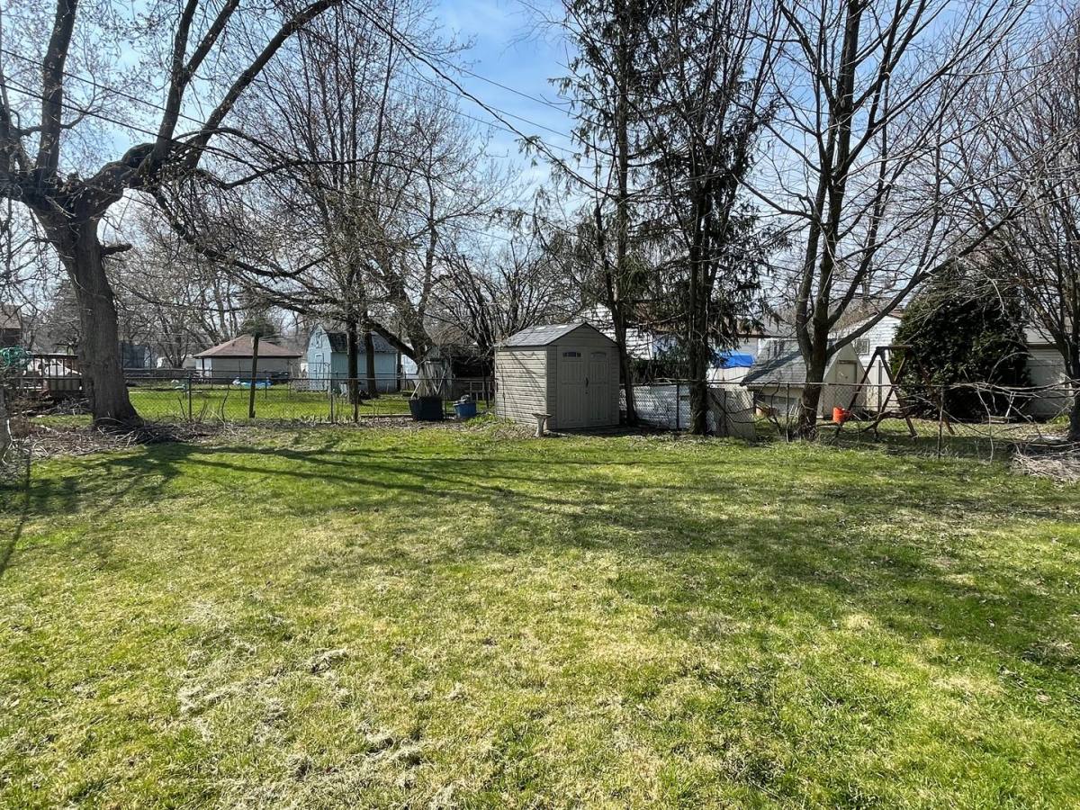 House for rent at 27411 Long St, Livonia, MI 48152