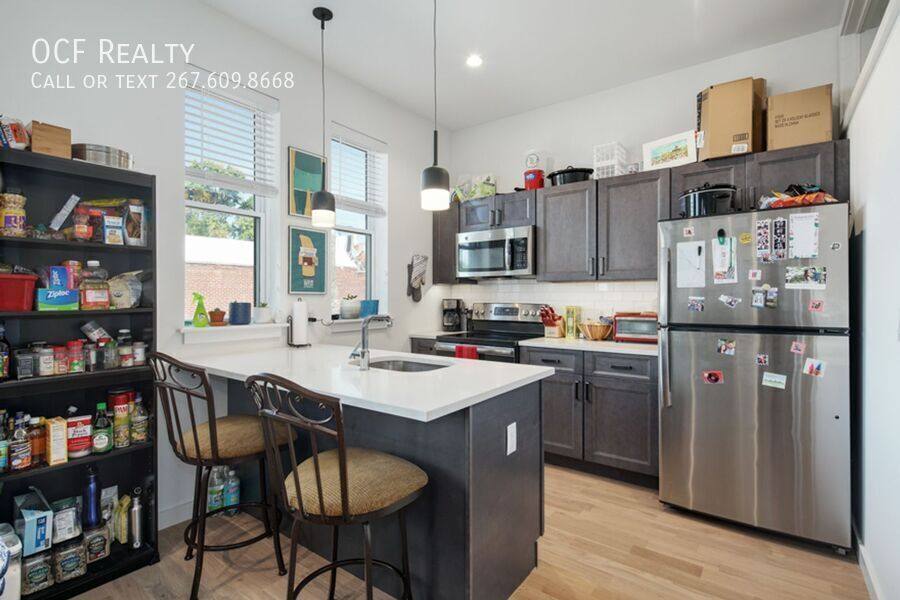 Apartment for rent at 507 S 8th St, Philadelphia, PA 19147