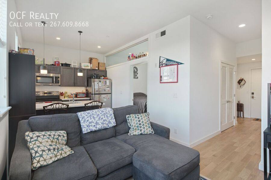 Apartment for rent at 507 S 8th St, Philadelphia, PA 19147