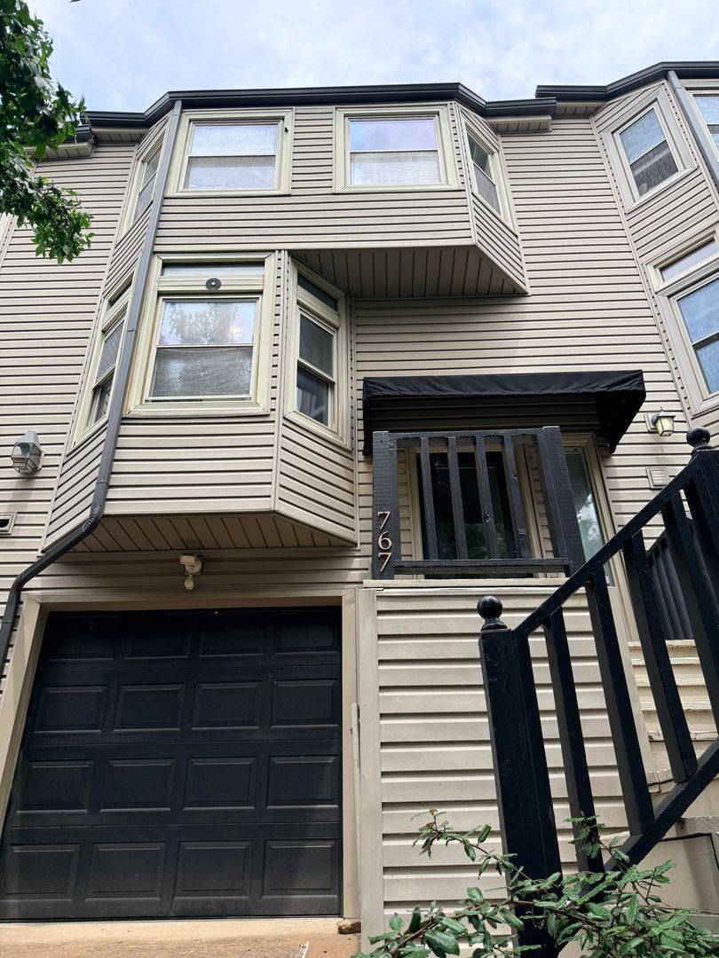 Townhouse for rent at 767 W 13th St, Tulsa, OK 74127