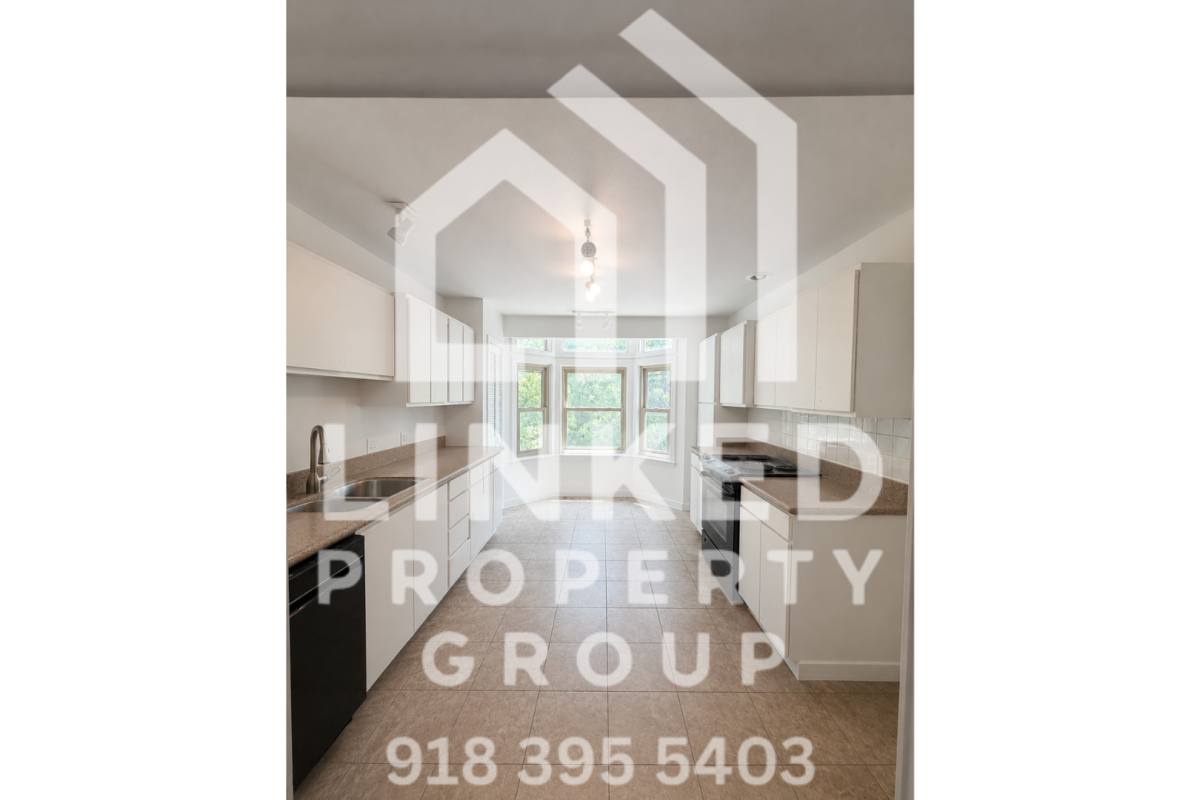 Townhouse for rent at 767 W 13th St, Tulsa, OK 74127