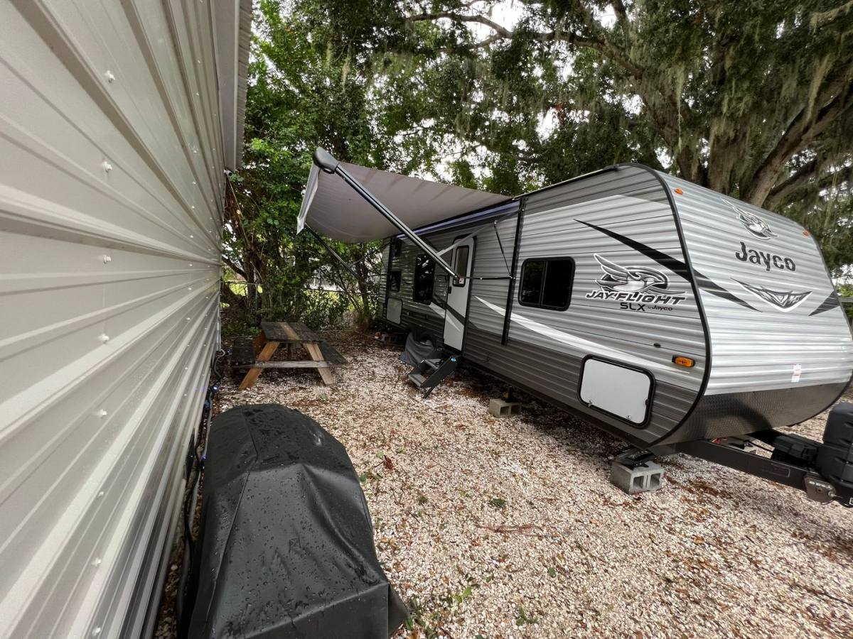 Apartment for rent at 305 Linden Dr, Ellenton, FL 34222