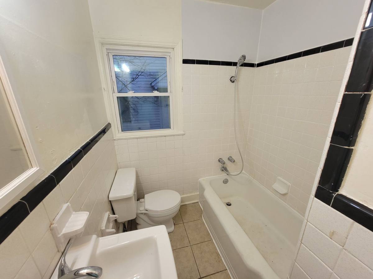 House for rent at 1605 Textile Dr, Greensboro, NC 27405
