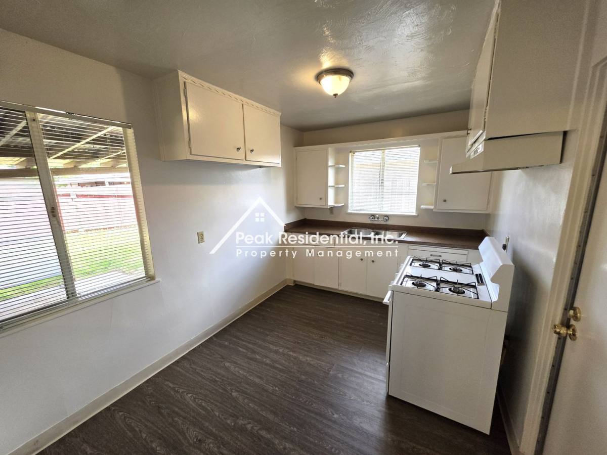 House for rent at 5934 69th St, Sacramento, CA 95824