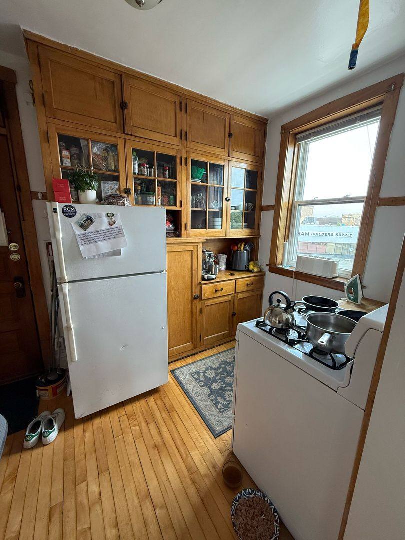 Apartment for rent at 4604 N Kildare Ave, Chicago, IL 60630