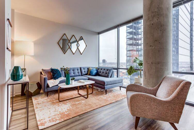 Apartment for rent at 840 W Blackhawk St, Chicago, IL 60642