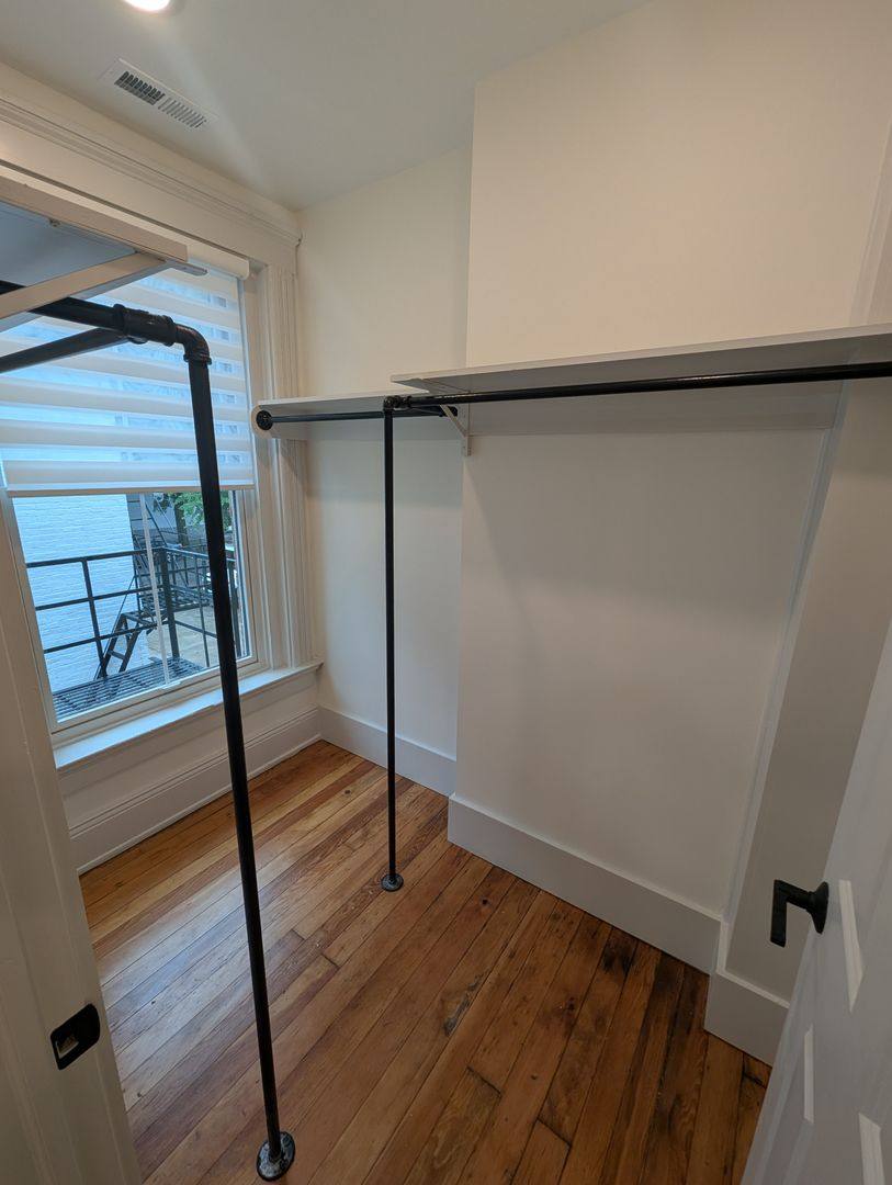 Apartment for rent at 521 Garrard St, Covington, KY 41011