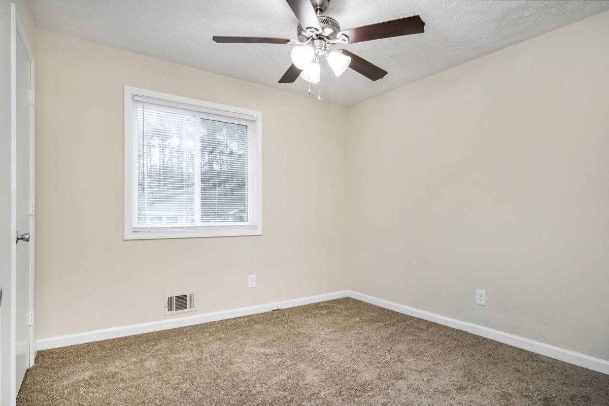 House for rent at 1874 Vauxhall Dr, Lithonia, GA 30058