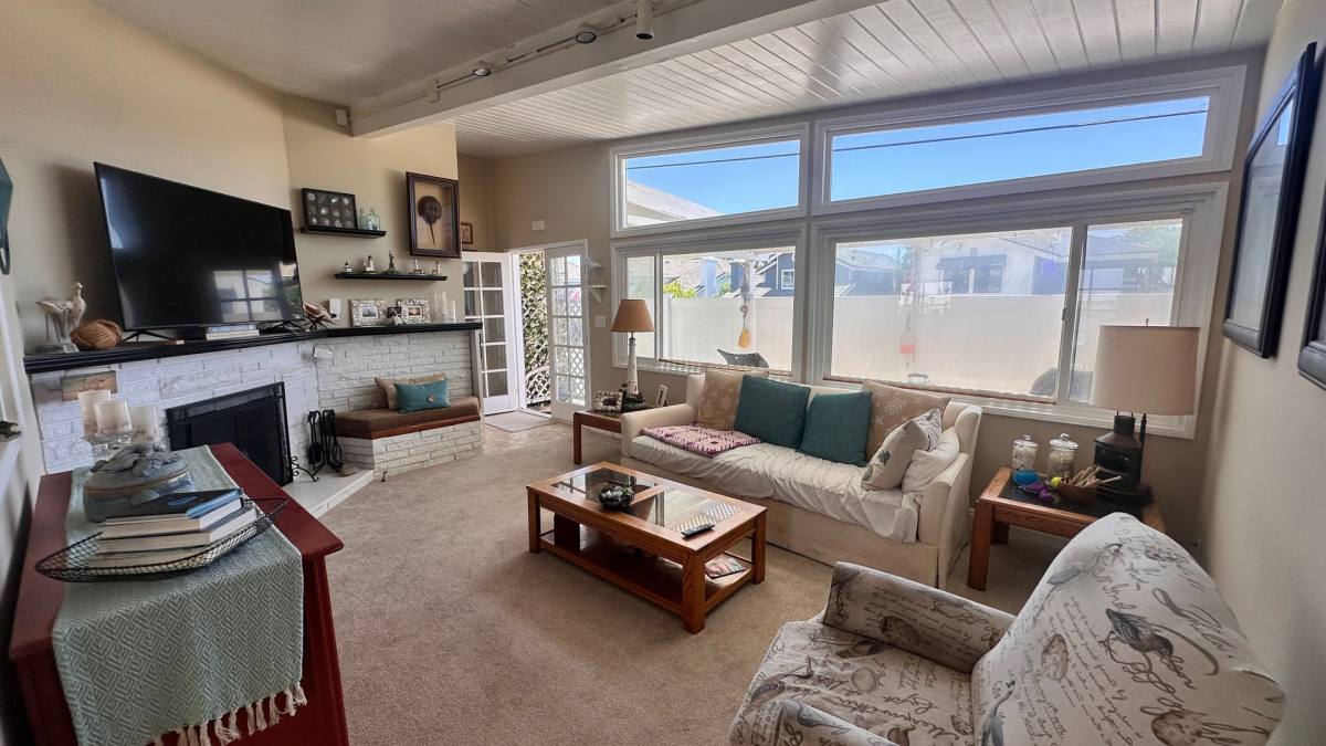 House for rent at 25235 La Cresta Dr, Dana Point, CA 92629