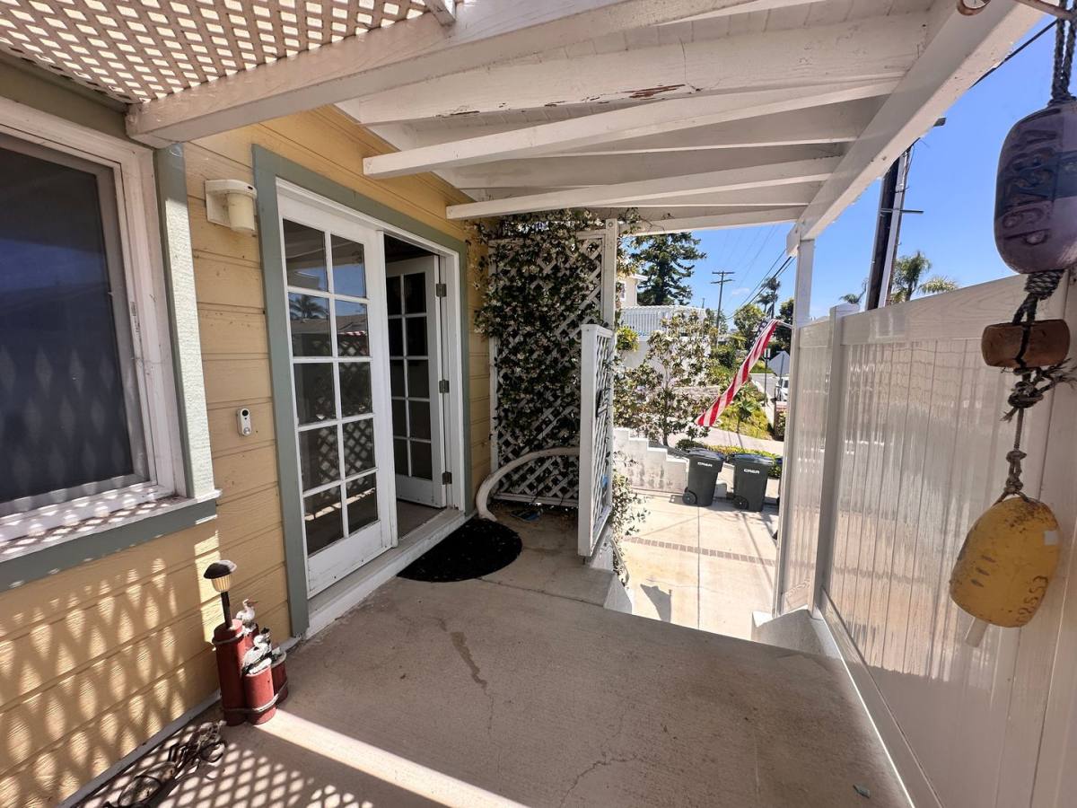 House for rent at 25235 La Cresta Dr, Dana Point, CA 92629