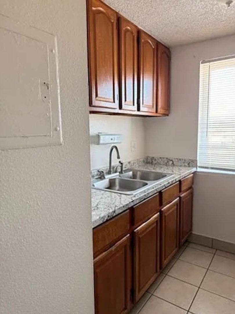 Apartment for rent at 1065 S Quivas St #401, Denver, CO 80223