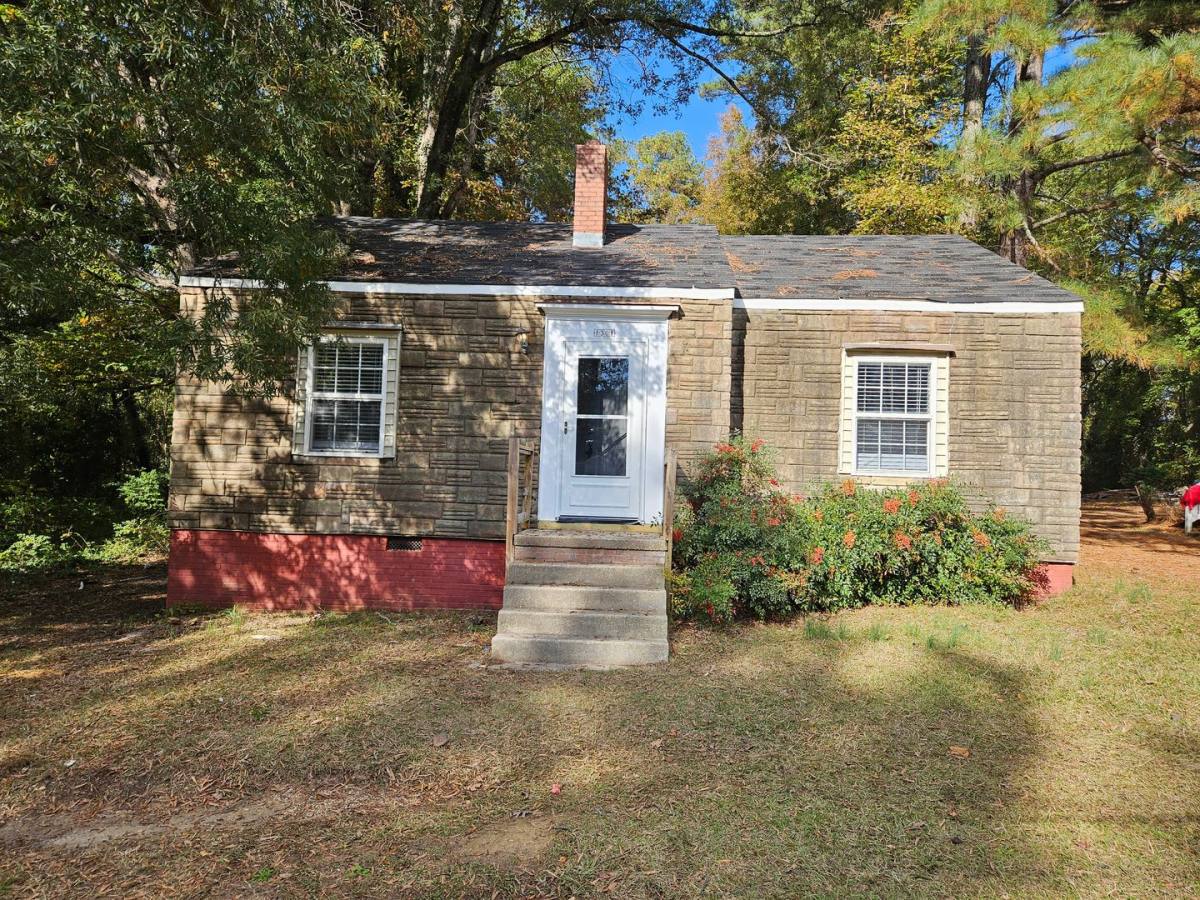 House for rent at 1301 Ray Ave, Sanford, NC 27330