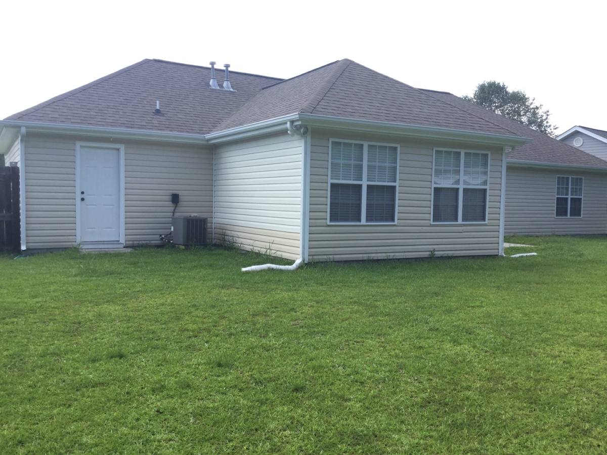 House for rent at 129 Pella Lane, New Bern, NC 28562