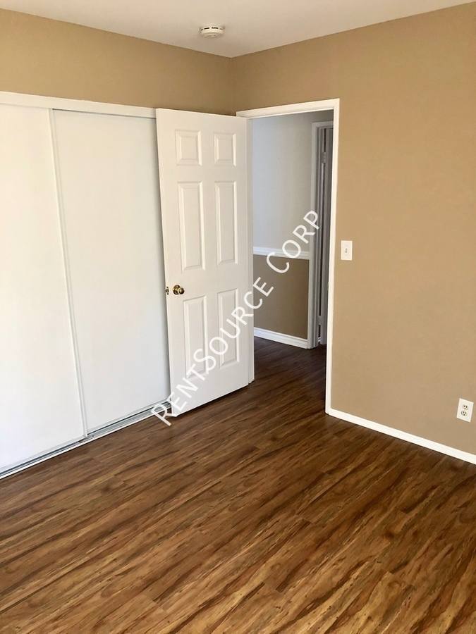 House for rent at 37051 Boxleaf Rd, Palmdale, CA 93550