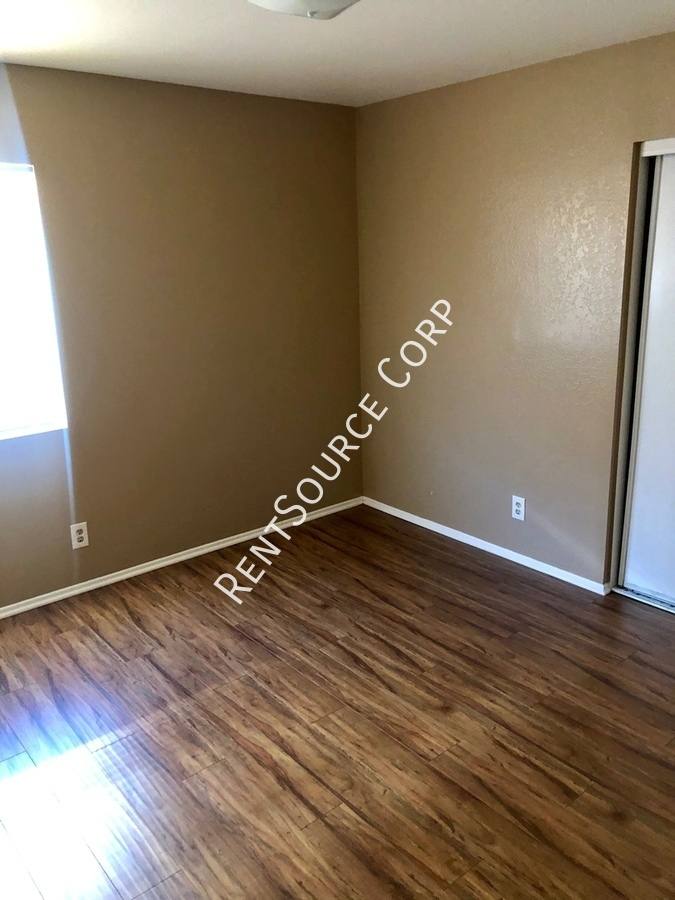 House for rent at 37051 Boxleaf Rd, Palmdale, CA 93550