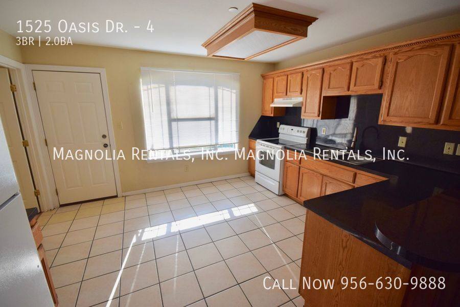 Apartment for rent at 1525 Oasis Ave #4, Mission, TX 78572