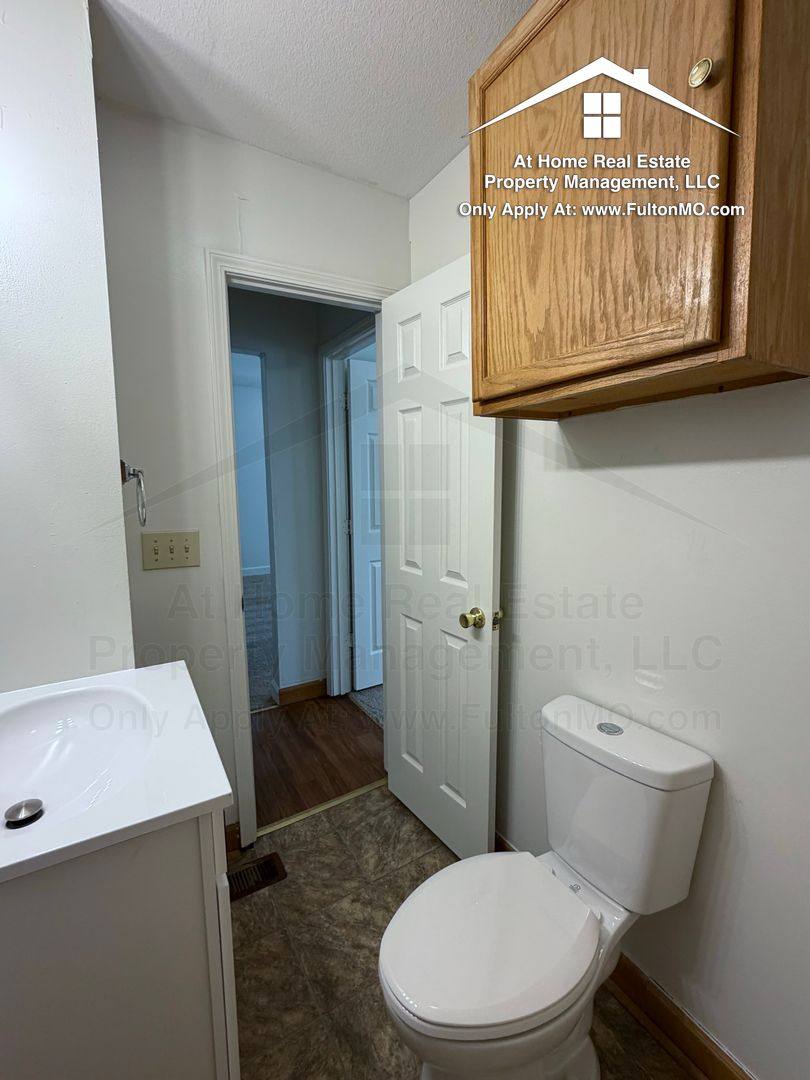 House for rent at 1514 Monroe St, Fulton, MO 65251